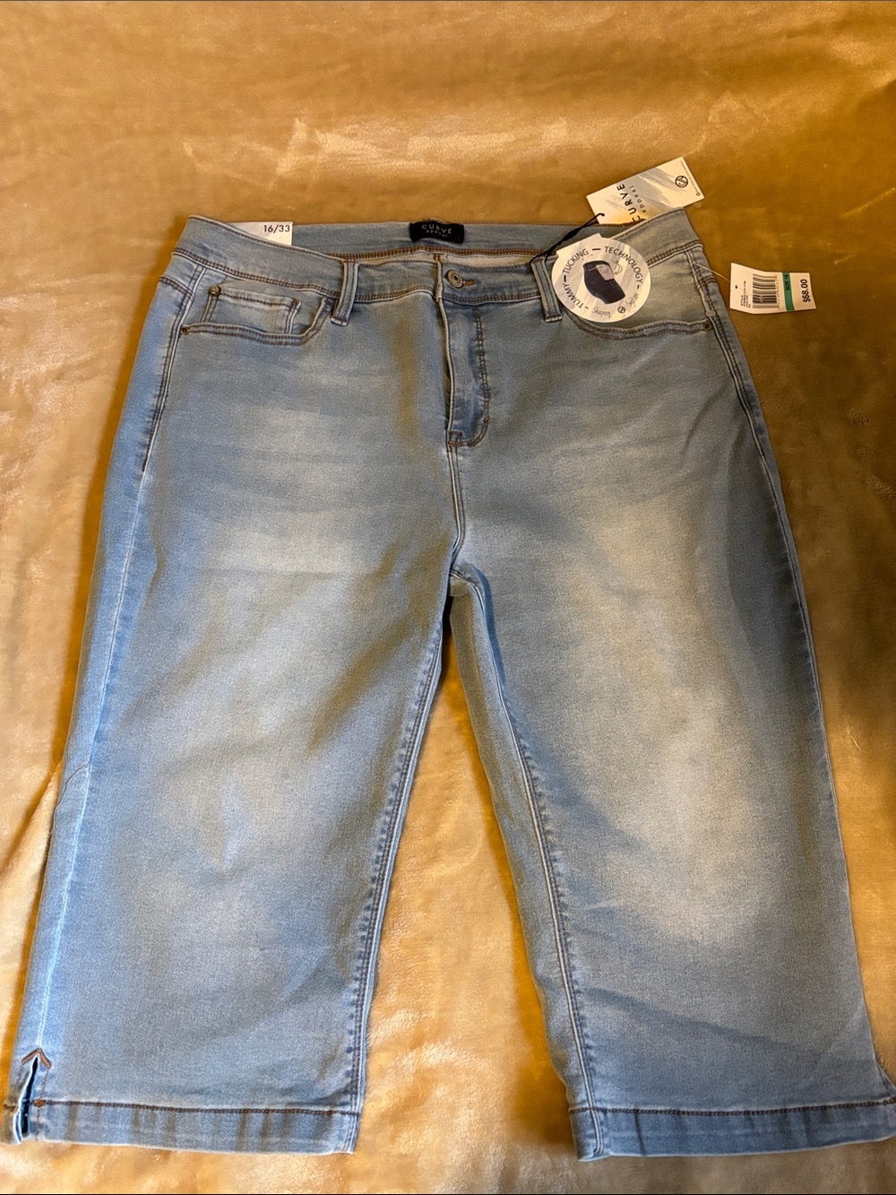 Curve appealLight Blue Pedal Pusher Jeans with Stretch